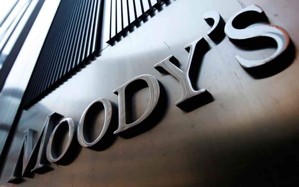 Moody’s revises US life outlook to stable