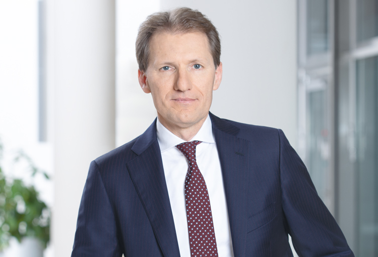 New Hannover Re CEO has “embraced” reinsurers’ culture: Analysts