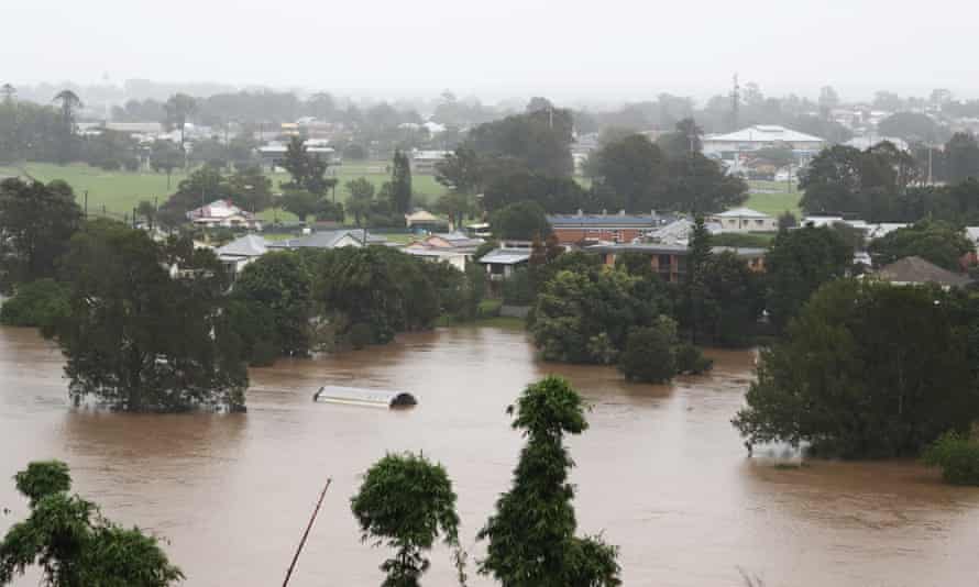 Suncorp estimates current flood loss at $250m as ICA sees claims rise