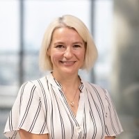 Zurich hires Caroline Dunn as CUO, UK